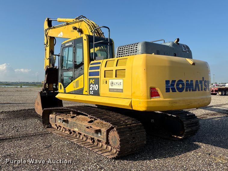 image for item YA3583 2020 Komatsu PC210LC-11 excavator
