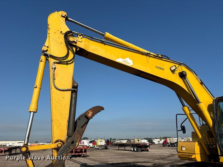 image for item YA3583 2020 Komatsu PC210LC-11 excavator