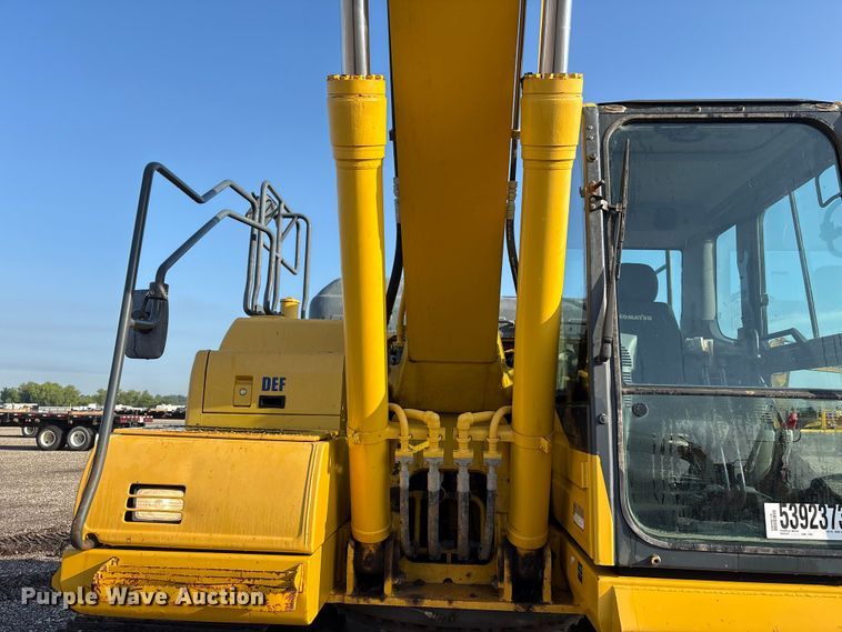 image for item YA3583 2020 Komatsu PC210LC-11 excavator