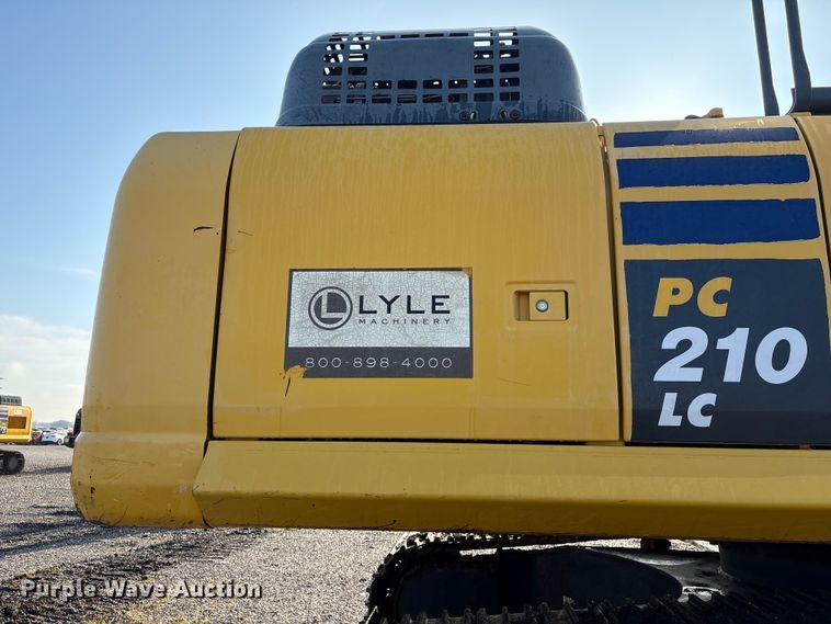image for item YA3583 2020 Komatsu PC210LC-11 excavator