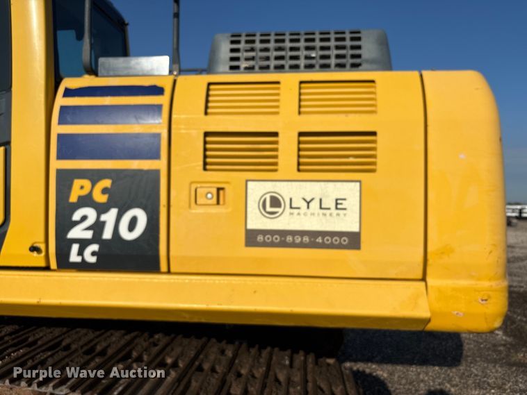 image for item YA3583 2020 Komatsu PC210LC-11 excavator