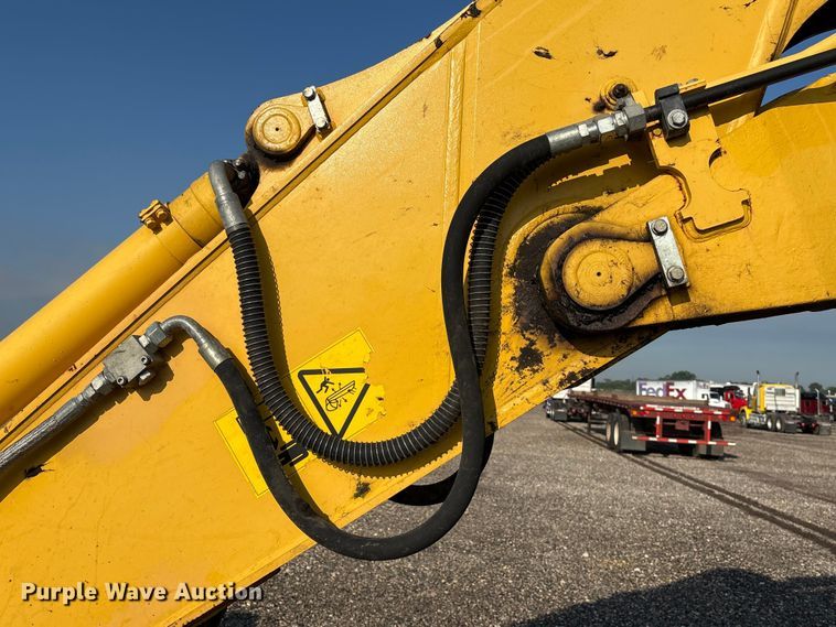 image for item YA3583 2020 Komatsu PC210LC-11 excavator