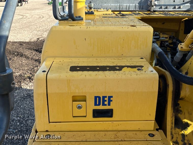 image for item YA3583 2020 Komatsu PC210LC-11 excavator