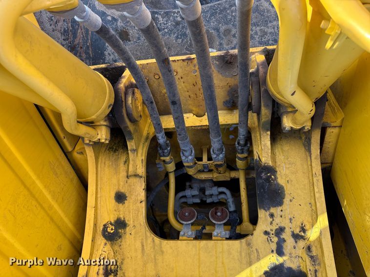 image for item YA3583 2020 Komatsu PC210LC-11 excavator