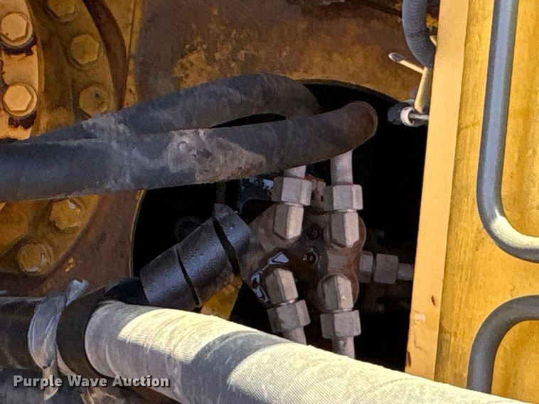 image for item YA3583 2020 Komatsu PC210LC-11 excavator