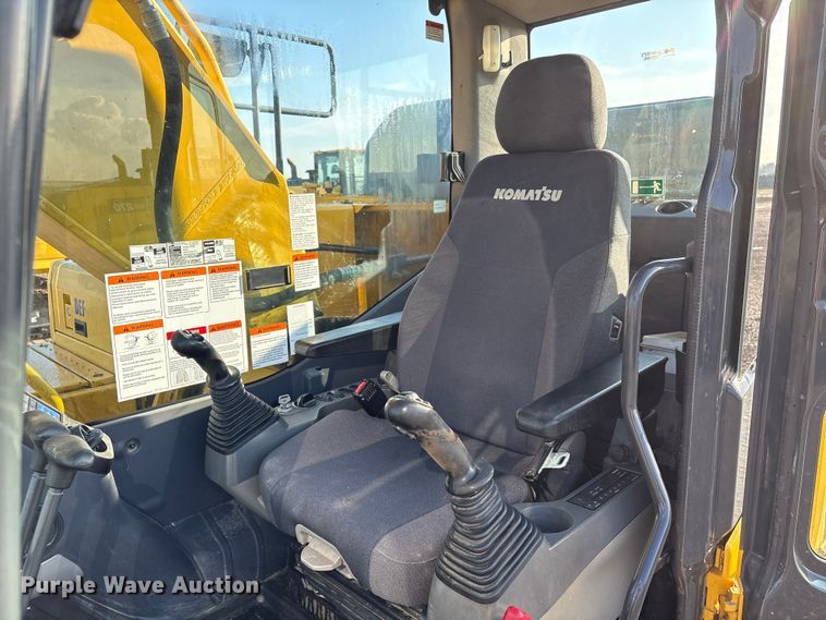 image for item YA3583 2020 Komatsu PC210LC-11 excavator