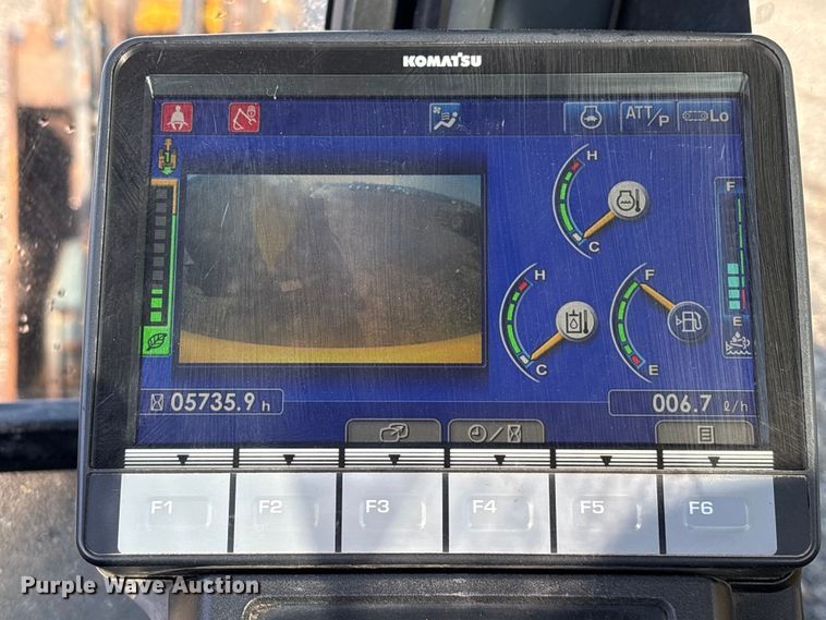 image for item YA3583 2020 Komatsu PC210LC-11 excavator