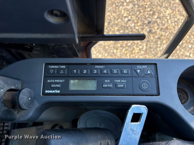 image for item YA3583 2020 Komatsu PC210LC-11 excavator