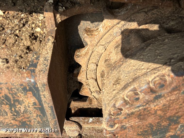 image for item YA3583 2020 Komatsu PC210LC-11 excavator