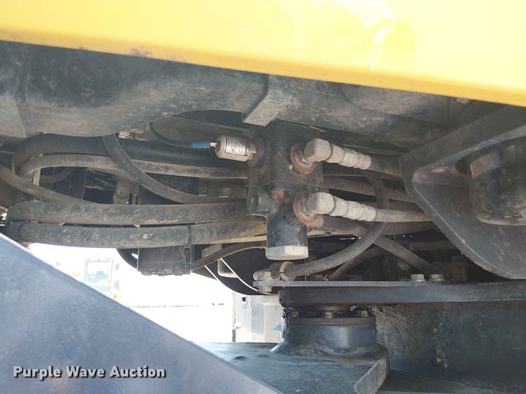 image for item YA3585 2021 Komatsu WA270-8 wheel loader