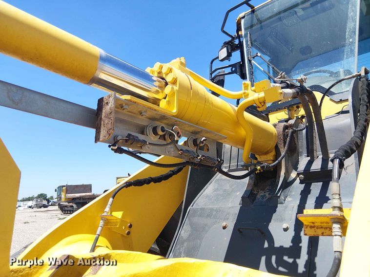image for item YA3585 2021 Komatsu WA270-8 wheel loader