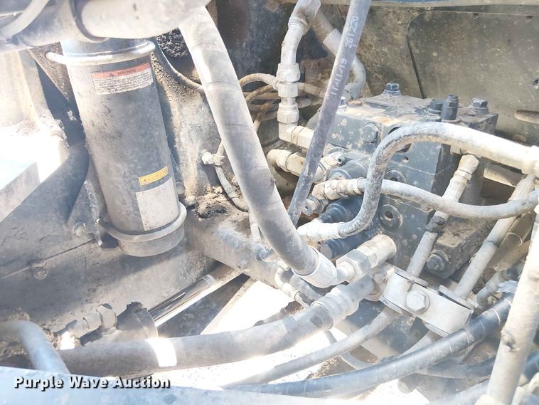 image for item YA3585 2021 Komatsu WA270-8 wheel loader