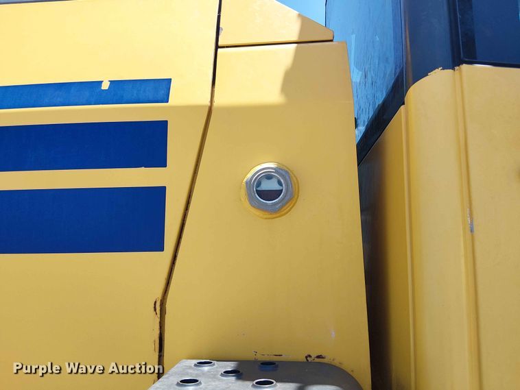 image for item YA3585 2021 Komatsu WA270-8 wheel loader