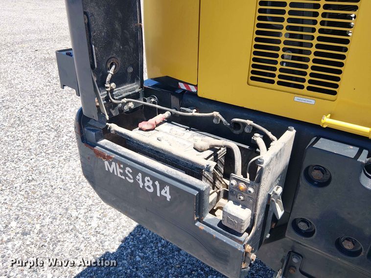 image for item YA3585 2021 Komatsu WA270-8 wheel loader