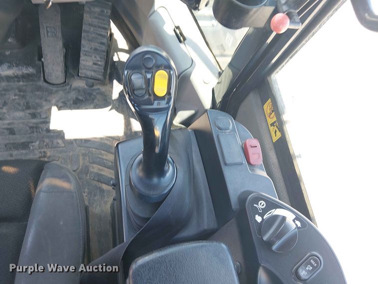 image for item YA3585 2021 Komatsu WA270-8 wheel loader