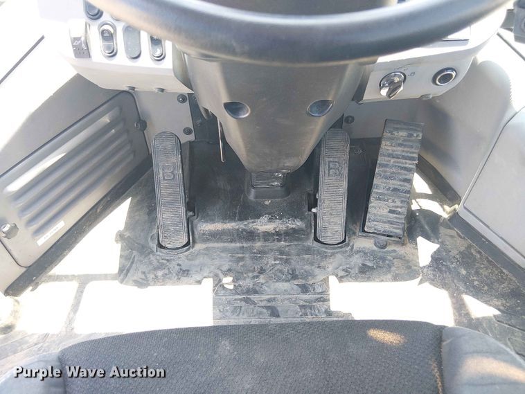 image for item YA3585 2021 Komatsu WA270-8 wheel loader