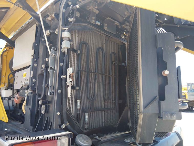 image for item YA3585 2021 Komatsu WA270-8 wheel loader