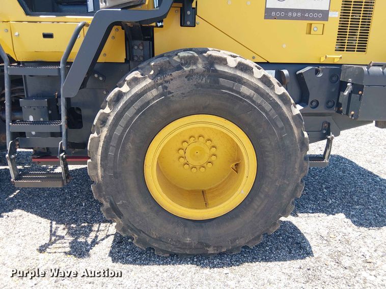 image for item YA3585 2021 Komatsu WA270-8 wheel loader