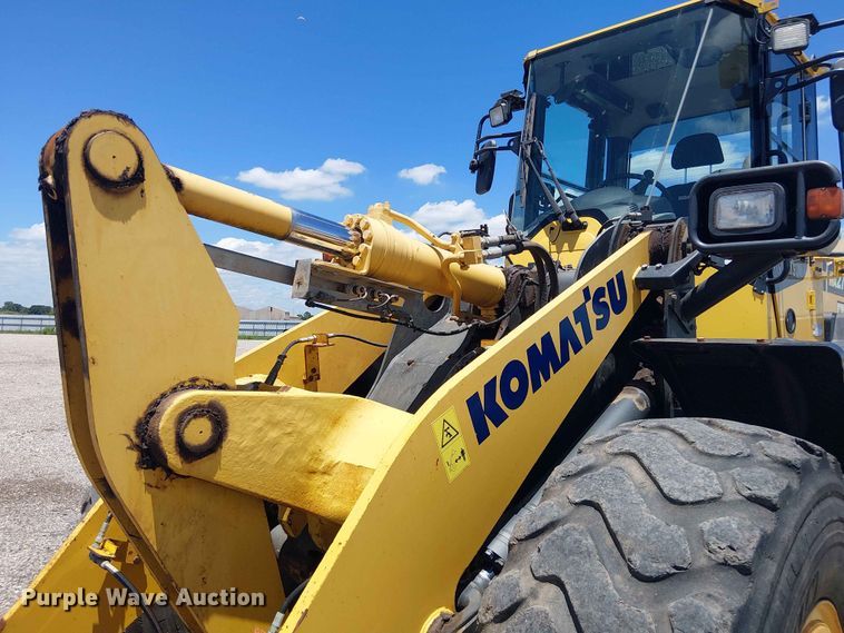 image for item YA3586 2020 Komatsu WA270-8 wheel loader