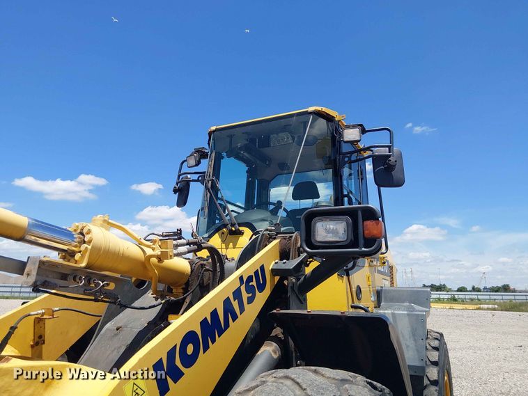 image for item YA3586 2020 Komatsu WA270-8 wheel loader