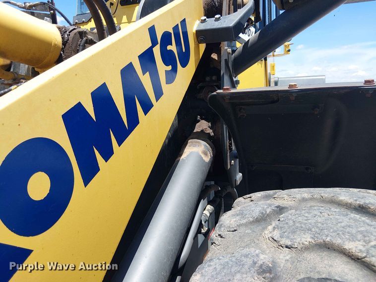 image for item YA3586 2020 Komatsu WA270-8 wheel loader