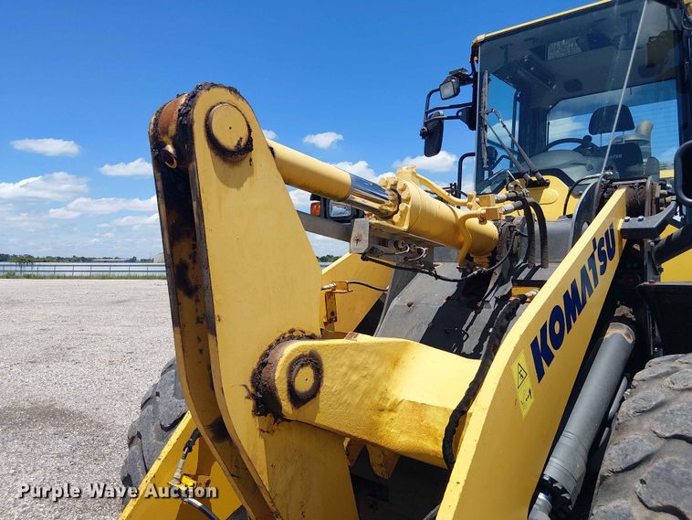 image for item YA3586 2020 Komatsu WA270-8 wheel loader