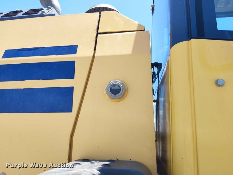 image for item YA3586 2020 Komatsu WA270-8 wheel loader