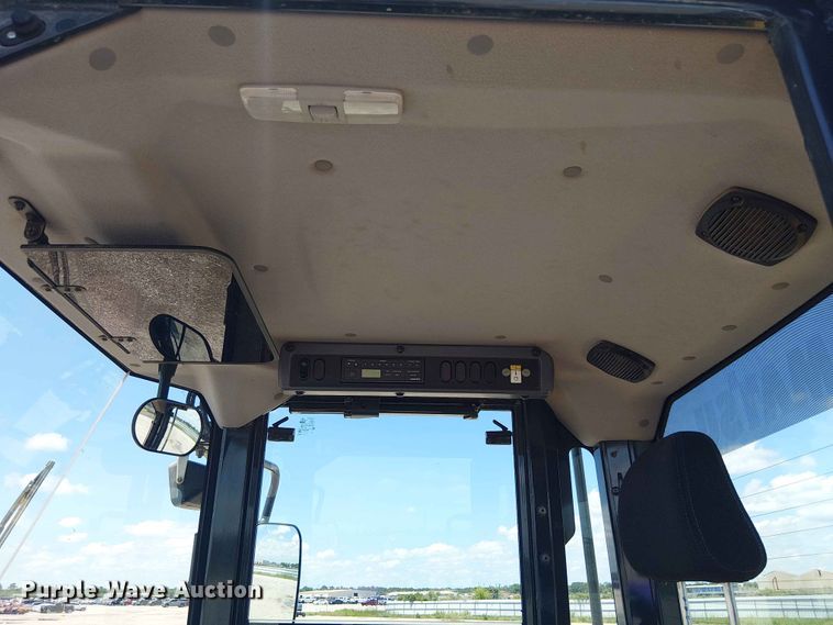 image for item YA3586 2020 Komatsu WA270-8 wheel loader