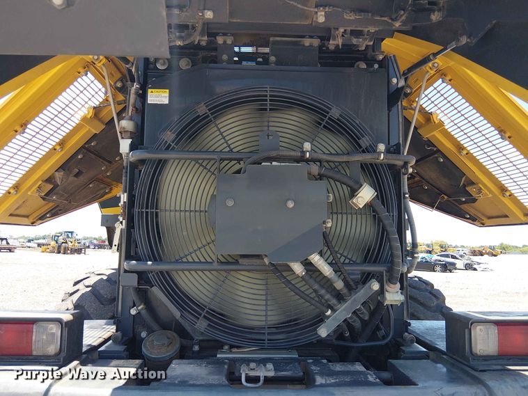 image for item YA3586 2020 Komatsu WA270-8 wheel loader