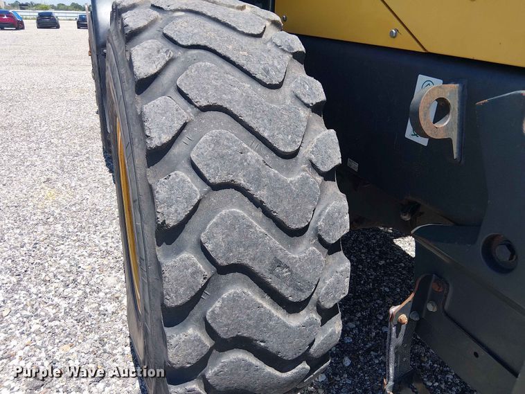 image for item YA3586 2020 Komatsu WA270-8 wheel loader