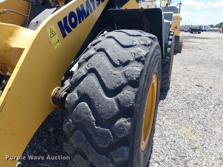 image for item YA3586 2020 Komatsu WA270-8 wheel loader