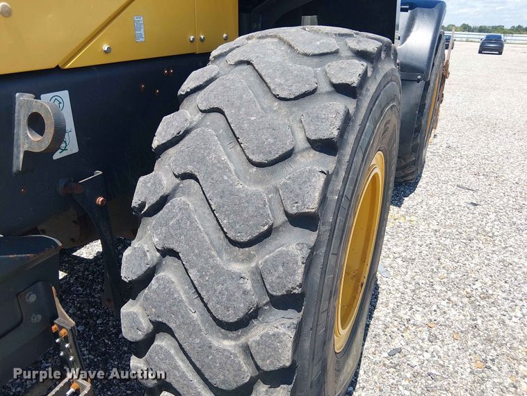 image for item YA3586 2020 Komatsu WA270-8 wheel loader