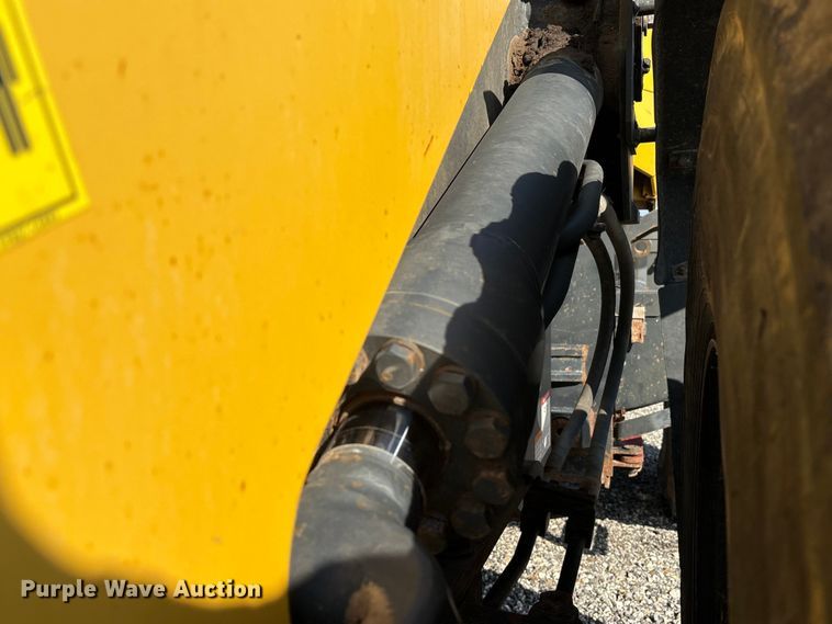 image for item YA3587 2020 Komatsu WA270 wheel loader