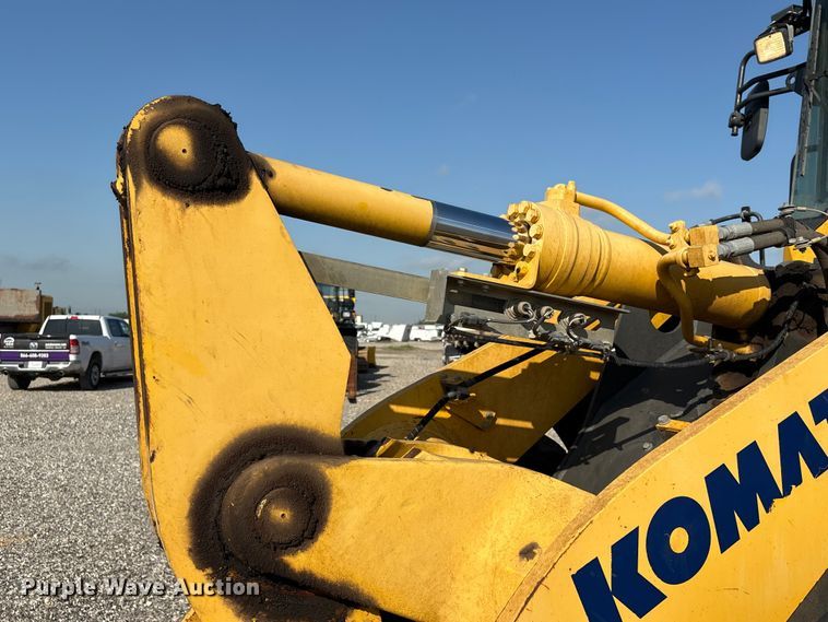image for item YA3587 2020 Komatsu WA270 wheel loader