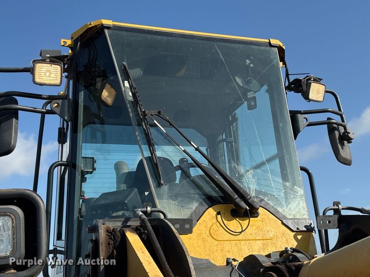 image for item YA3587 2020 Komatsu WA270 wheel loader