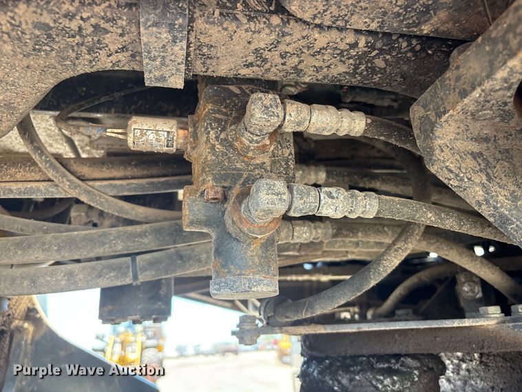 image for item YA3588 2020 Komatsu WA270-8 wheel loader