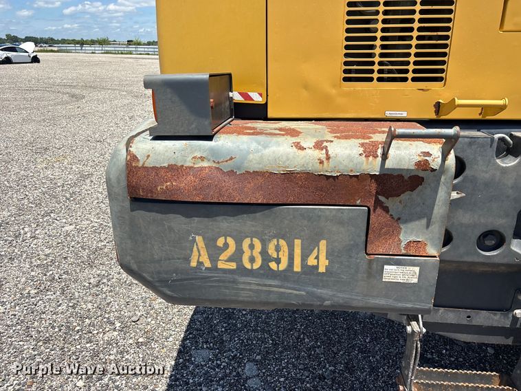image for item YA3588 2020 Komatsu WA270-8 wheel loader