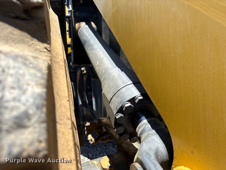 image for item YA3589 2019 Komatsu WA270-8 wheel loader