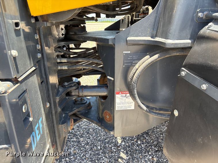 image for item YA3589 2019 Komatsu WA270-8 wheel loader