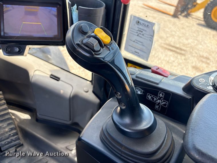 image for item YA3589 2019 Komatsu WA270-8 wheel loader