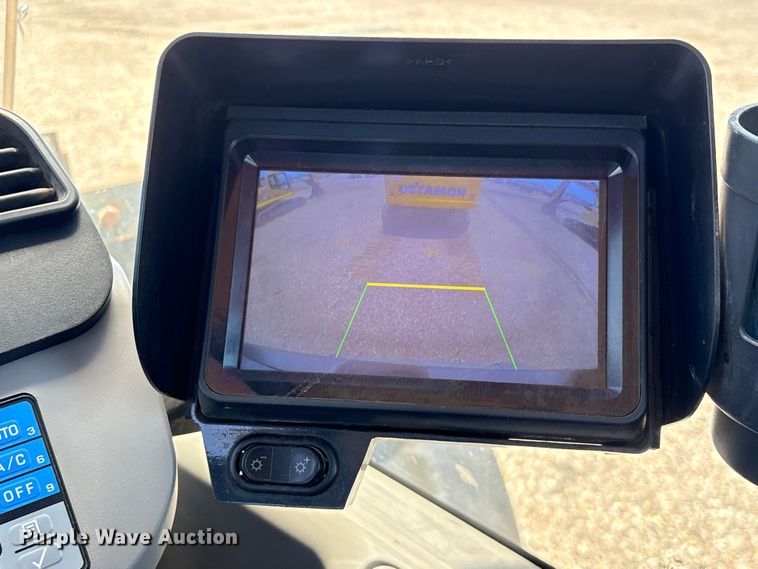 image for item YA3589 2019 Komatsu WA270-8 wheel loader