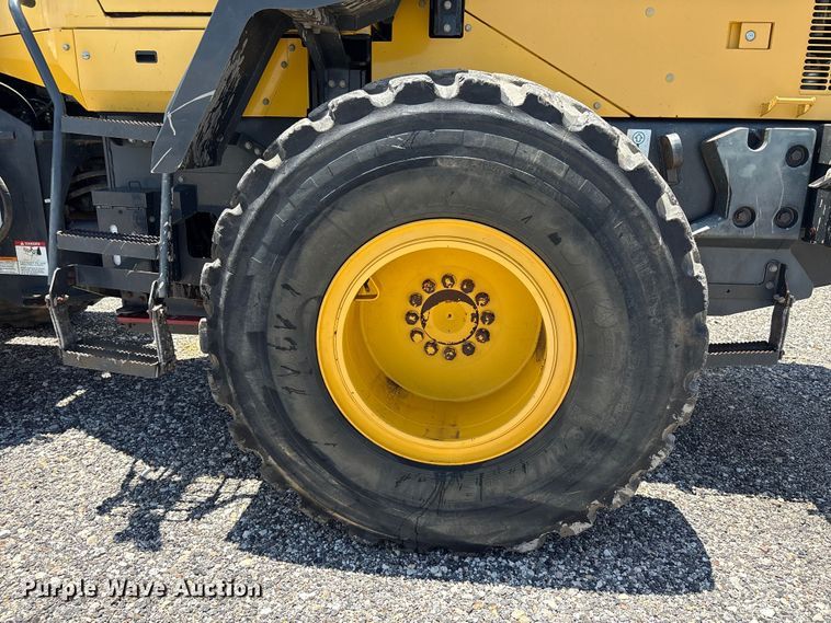 image for item YA3589 2019 Komatsu WA270-8 wheel loader