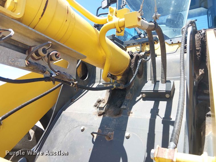 image for item YA3590 2021 Komatsu WA270-8 wheel loader