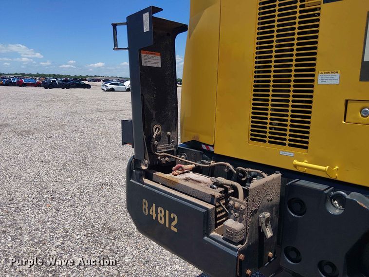 image for item YA3590 2021 Komatsu WA270-8 wheel loader