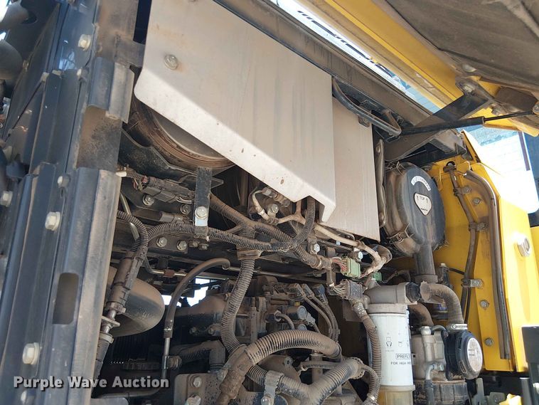image for item YA3590 2021 Komatsu WA270-8 wheel loader