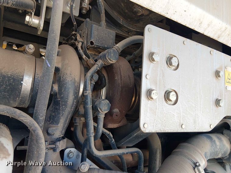 image for item YA3590 2021 Komatsu WA270-8 wheel loader