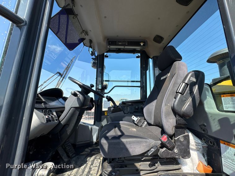 image for item YA3591 2020 Komatsu WA270-8 wheel loader
