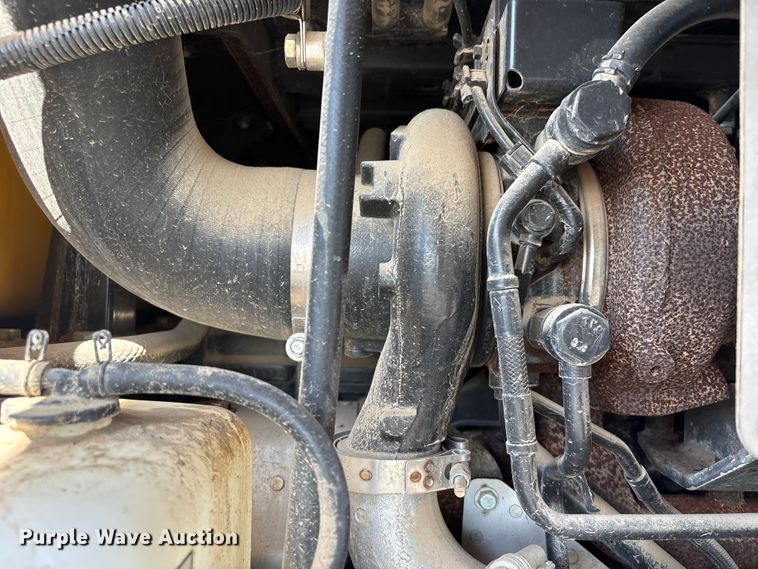 image for item YA3591 2020 Komatsu WA270-8 wheel loader