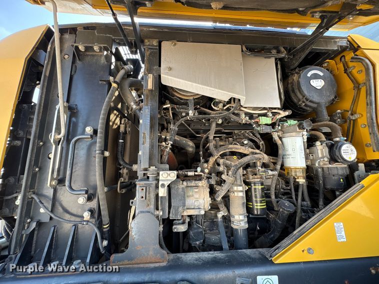 image for item YA3591 2020 Komatsu WA270-8 wheel loader
