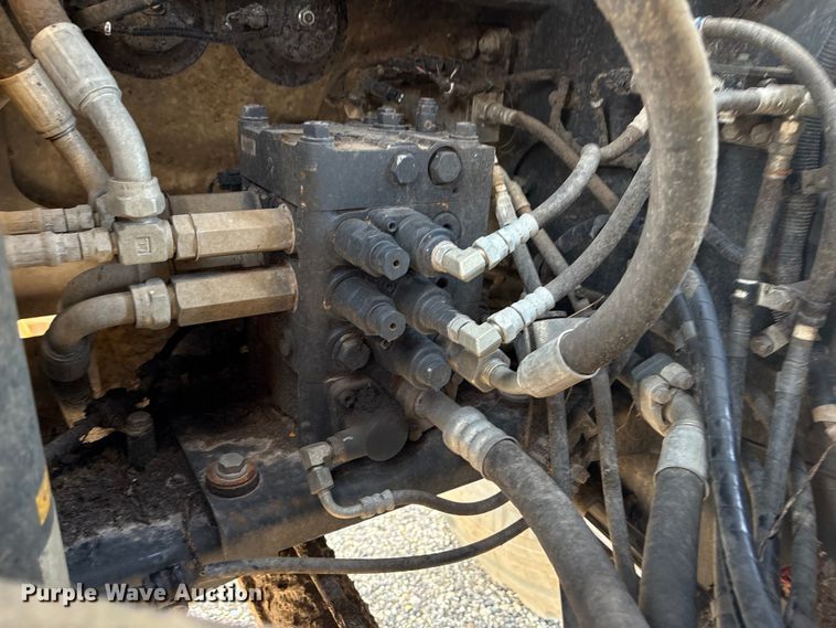image for item YA3592 2019 Komatsu WA270 wheel loader
